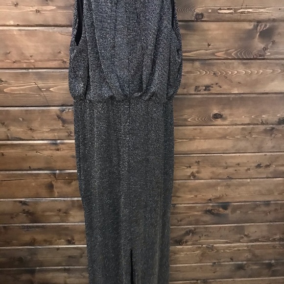 Long semi-formal gown - Picture 4 of 5